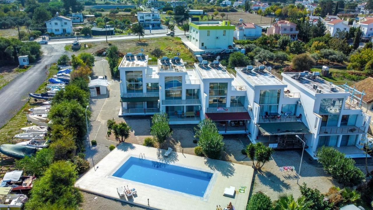 Spacious Three-Bedroom Apartment With Sea View A3 Kyrenia  Exterior photo